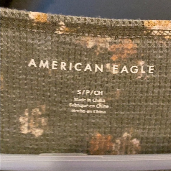 American Eagle Green floral top - Picture 3 of 3